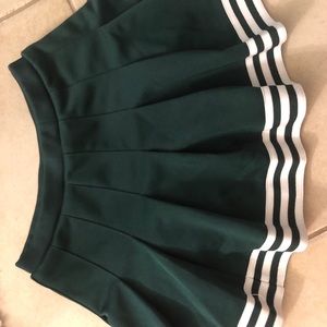 Green cheer skirt